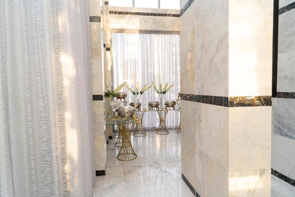 Atlantis International Hotel Apartments Kuwait City Exterior photo